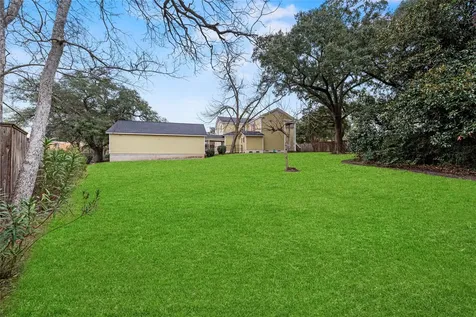 1106 Avenue O Huntsville TX 77340