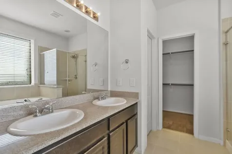 175 Country Crossing Circle Magnolia TX 77354