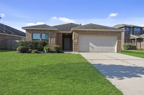 175 Country Crossing Circle Magnolia TX 77354