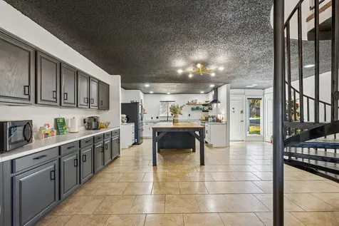 1202 Green Briar Drive Huntsville TX 77340