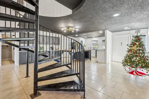 1202 Green Briar Drive Huntsville TX 77340