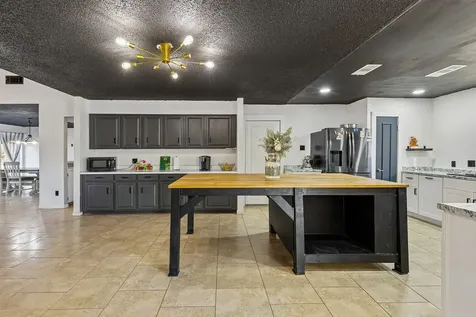 1202 Green Briar Drive Huntsville TX 77340