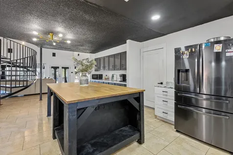 1202 Green Briar Drive Huntsville TX 77340