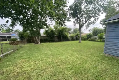 5715 Belmark Street Houston TX 77033