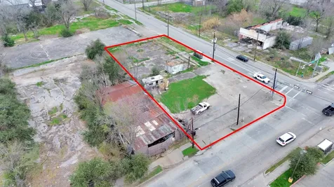 2401 Jensen Drive Houston TX 77026