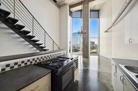 2000 Bagby Street 13432 Houston TX 77002