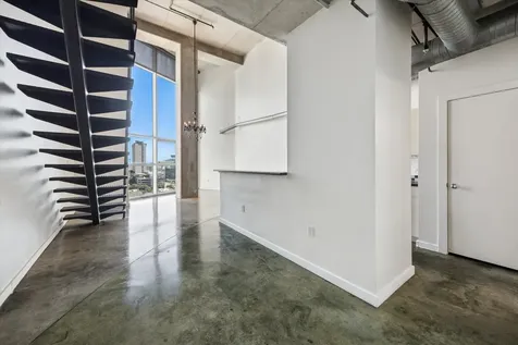 2000 Bagby Street 13432 Houston TX 77002