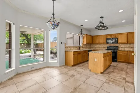 330 Welford Lane Highlands TX 77562