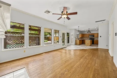 330 Welford Lane Highlands TX 77562