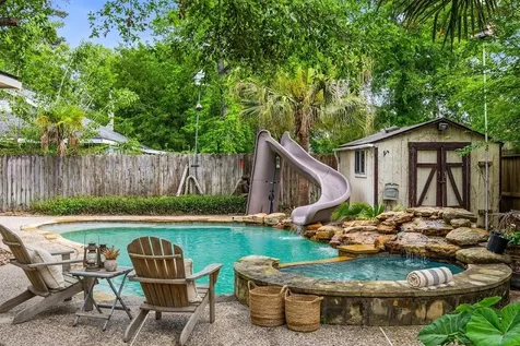 330 Welford Lane Highlands TX 77562