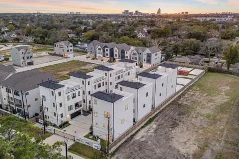 8707 Ojeman Villas Drive Houston TX 77055