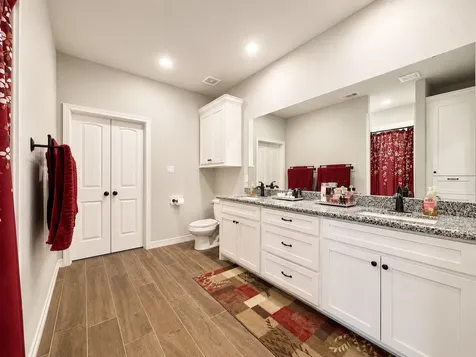 319 Yorktown Avenue Clute TX 77531
