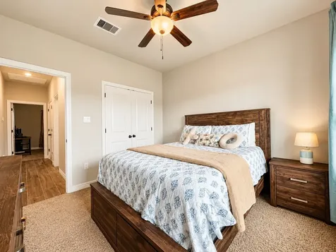 319 Yorktown Avenue Clute TX 77531