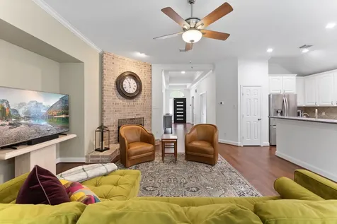 23 S Manorcliff Place The Woodlands TX 77382