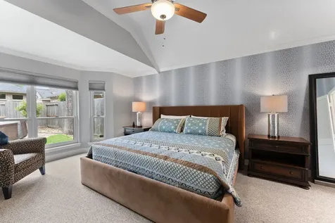 23 S Manorcliff Place The Woodlands TX 77382