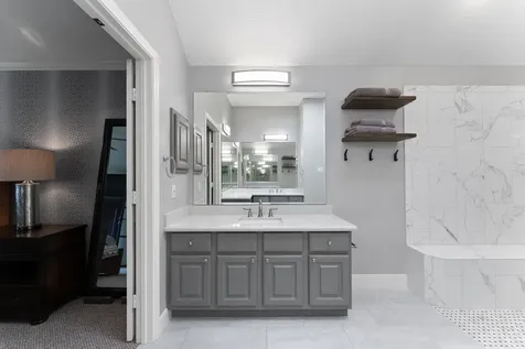 23 S Manorcliff Place The Woodlands TX 77382