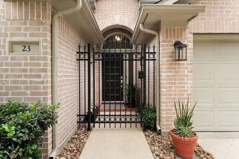 23 S Manorcliff Place The Woodlands TX 77382