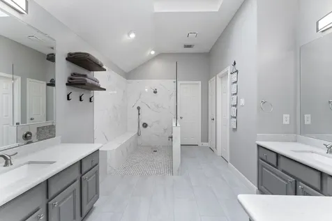 23 S Manorcliff Place The Woodlands TX 77382
