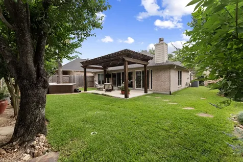 23 S Manorcliff Place The Woodlands TX 77382
