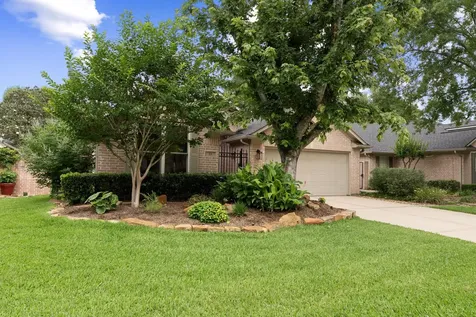 23 S Manorcliff Place The Woodlands TX 77382