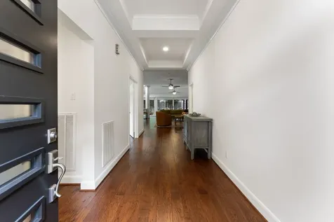 23 S Manorcliff Place The Woodlands TX 77382