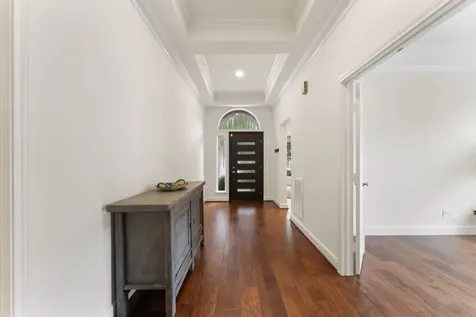 23 S Manorcliff Place The Woodlands TX 77382