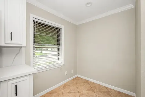 5037 W 43rd Street Houston TX 77092