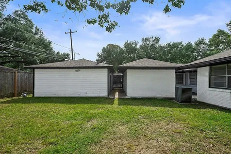 5037 W 43rd Street Houston TX 77092