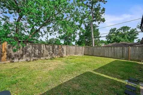 5037 W 43rd Street Houston TX 77092