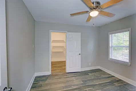 4220 Delhi Street Houston TX 77022