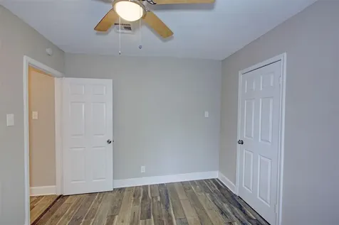 4220 Delhi Street Houston TX 77022