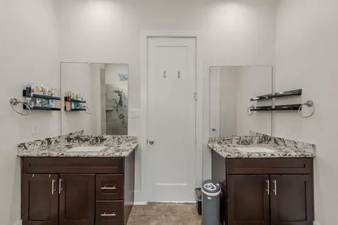 209 Burr Street D Houston TX 77011