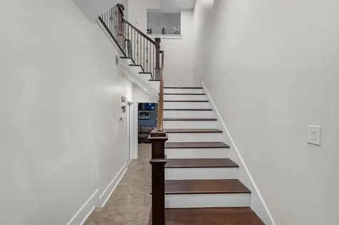 209 Burr Street D Houston TX 77011