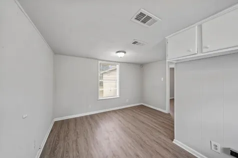 1706 California Street 1/2 Baytown TX 77520