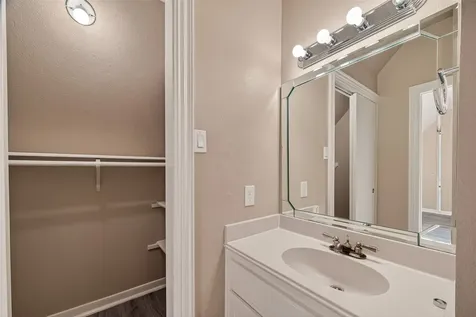 45 Clansmoor Court Sugar Land TX 77479