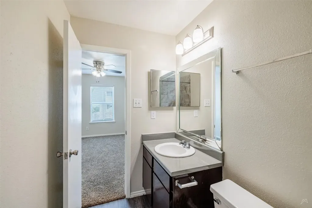 2809 W William Cannon Drive E208 Austin TX 78745