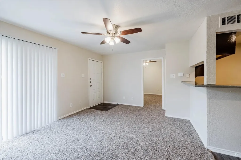 2809 W William Cannon Drive E208 Austin TX 78745
