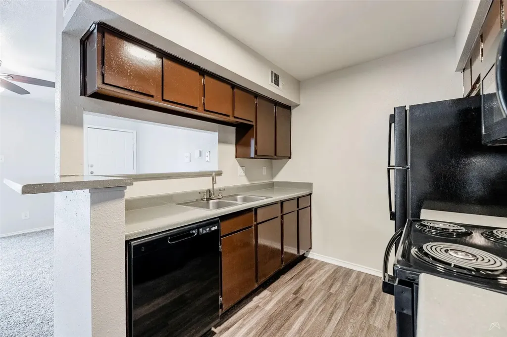 2809 W William Cannon Drive E208 Austin TX 78745