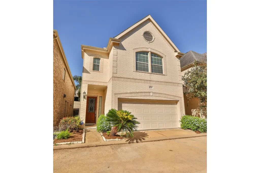 10126 Holly Chase Drive Houston TX 77042