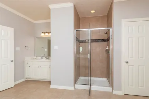 10126 Holly Chase Drive Houston TX 77042