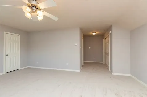 10126 Holly Chase Drive Houston TX 77042