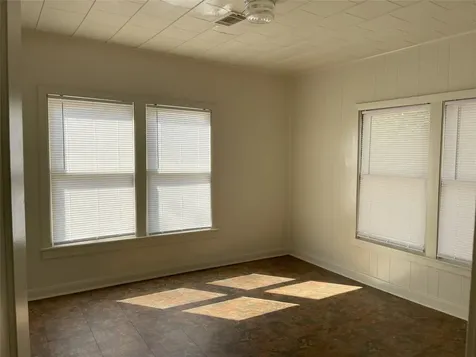 1521 N Hamilton Street Gonzales TX 78629