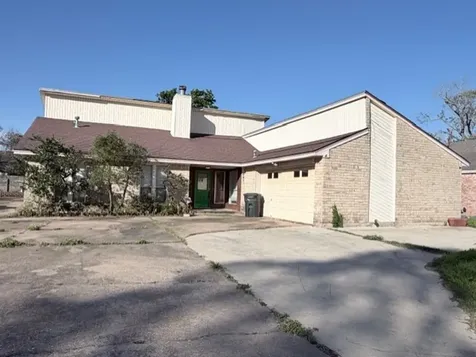 207 Banyan Street Lake Jackson TX 77566