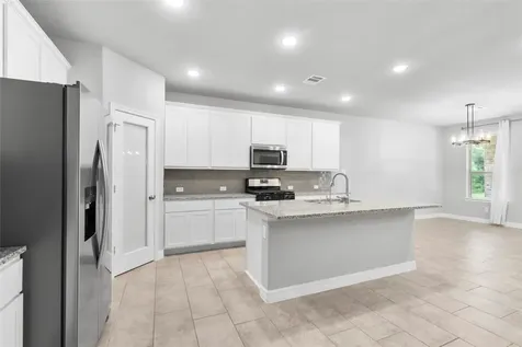 135 Teralyn Grove Loop Conroe TX 77318