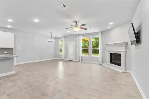 135 Teralyn Grove Loop Conroe TX 77318