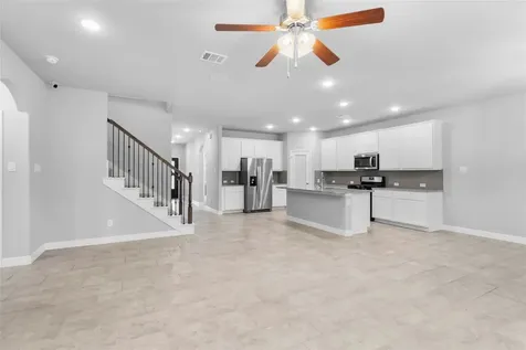 135 Teralyn Grove Loop Conroe TX 77318
