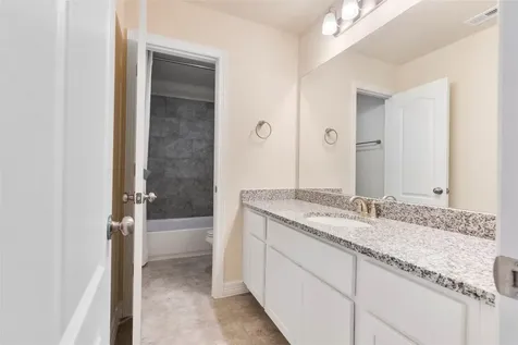 135 Teralyn Grove Loop Conroe TX 77318