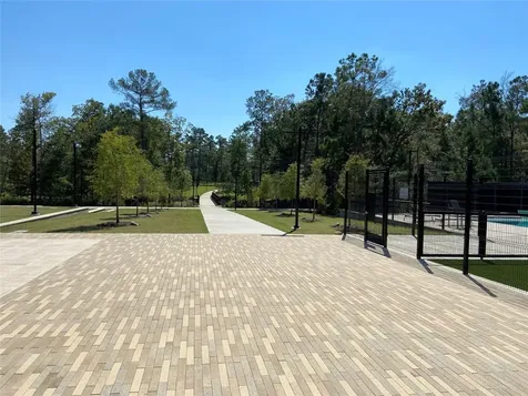 135 Teralyn Grove Loop Conroe TX 77318