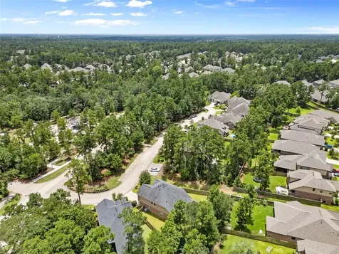 135 Teralyn Grove Loop Conroe TX 77318