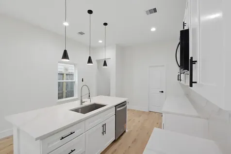 3320 Francis Street A Houston TX 77004